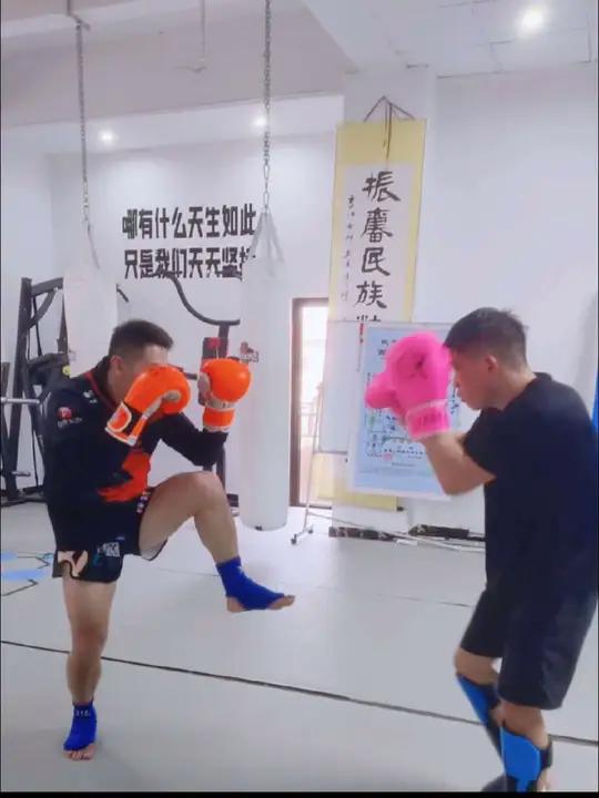 开云kaiyun-【比赛细节】攻防转换关键瞬间，运动员如何精准施术？的简单介绍