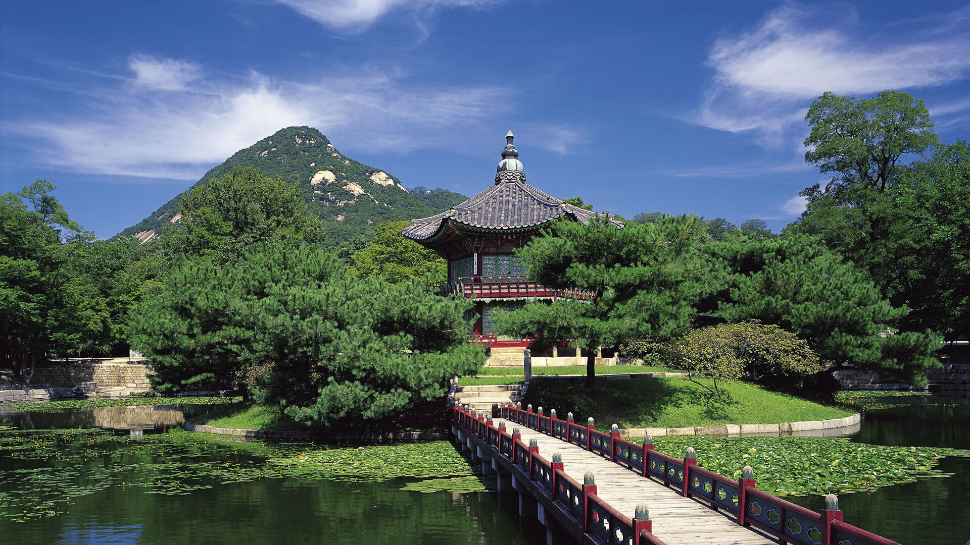 kaiyun中国官方网站-西甲多队加强防守体系，战绩明显提升，西甲几只球队降级